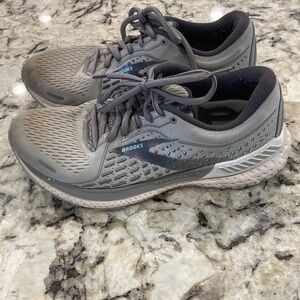 Brooks Adrenaline in grey and‎ blue. Size 7.5 womens